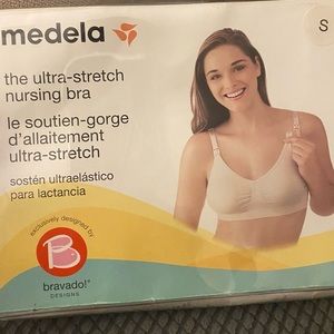 Medela  Nursing Bra